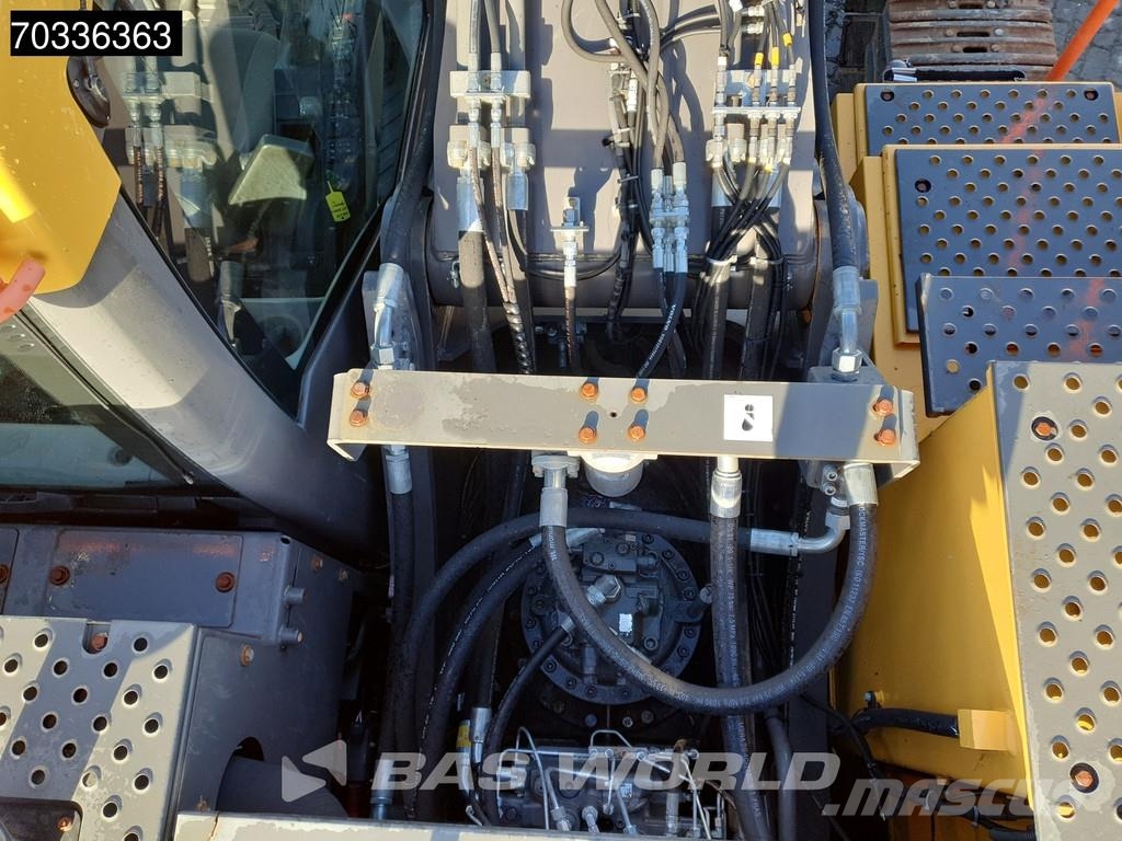 Volvo EC300 E L حفارات زحافة