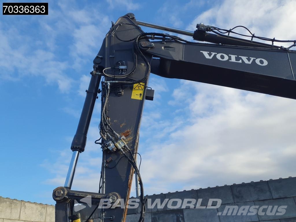 Volvo EC300 E L Bagri goseničarji