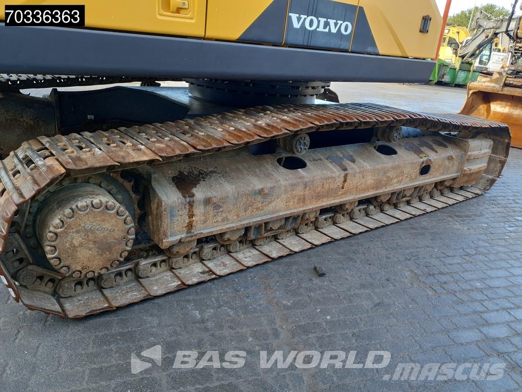 Volvo EC300 E L حفارات زحافة