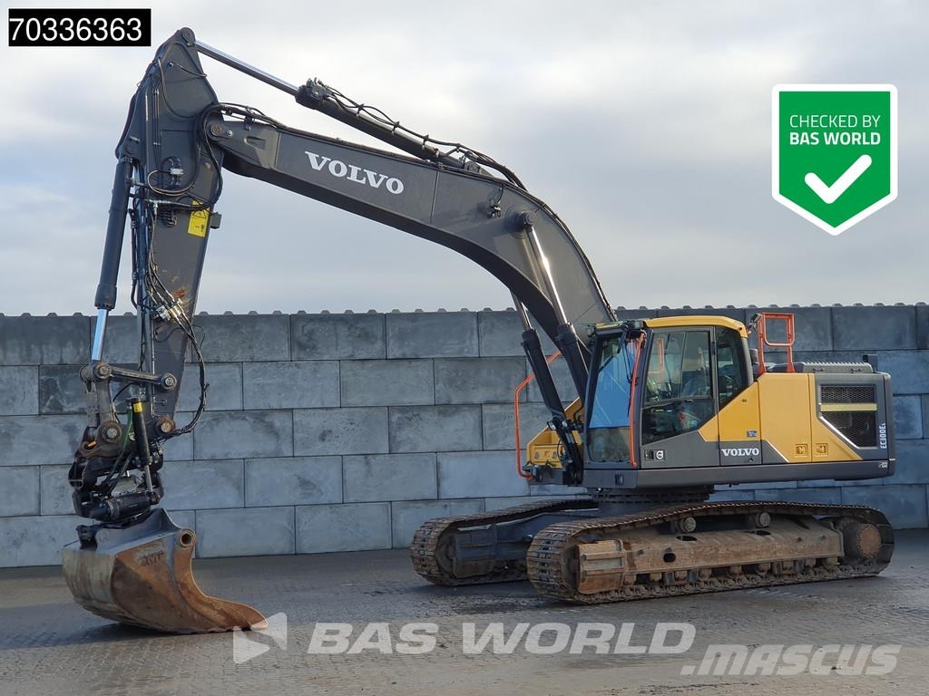 Volvo EC300 E L حفارات زحافة