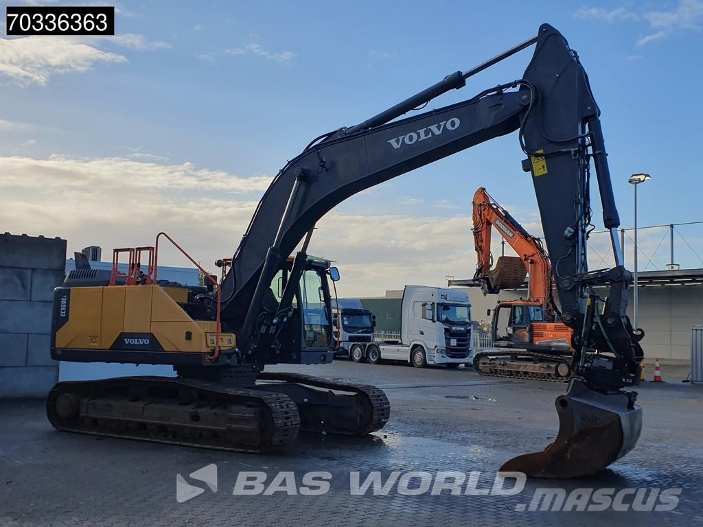 Volvo EC300 E L Bagri goseničarji