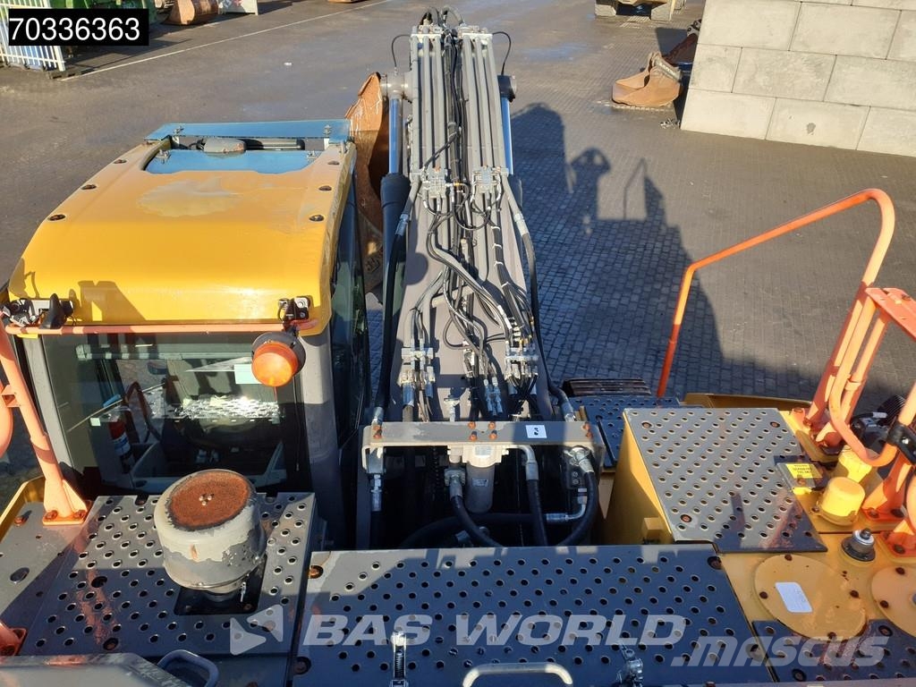 Volvo EC300 E L حفارات زحافة