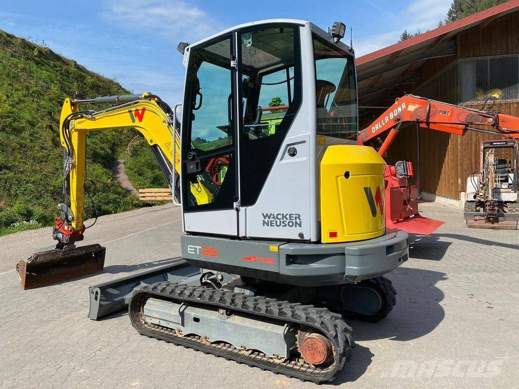 Wacker Neuson ET 35 ミニ油圧ショベル 7t以下(ミニユンボ・ミニディガー)