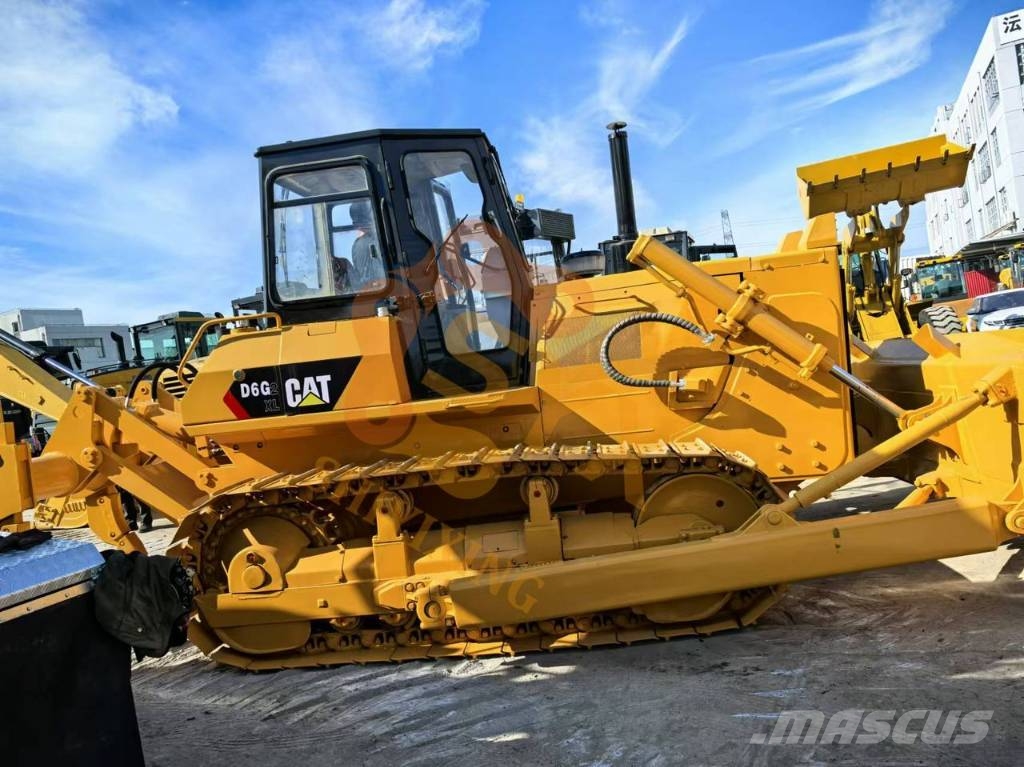CAT D 6 G Pásové dozéry