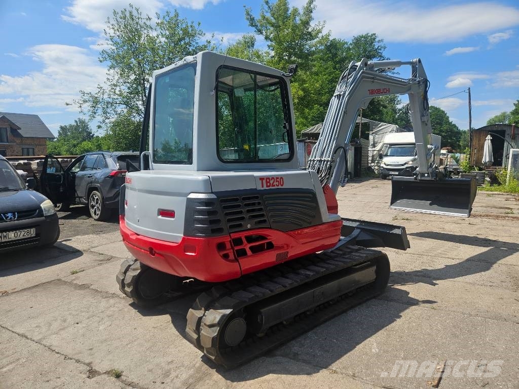 Takeuchi TB 250 Εκσκαφάκι (διαβολάκι) < 7t
