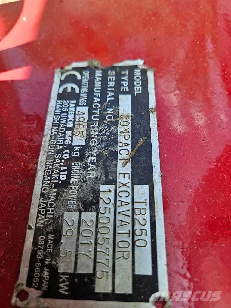 Takeuchi TB 250 Εκσκαφάκι (διαβολάκι) < 7t