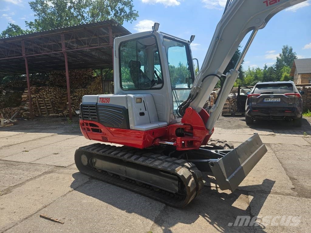 Takeuchi TB 250 Εκσκαφάκι (διαβολάκι) < 7t