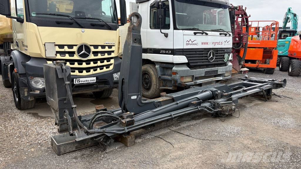 ABROL TIPPER - HIAB HOOKLIFT - 26T Sonstige Krane