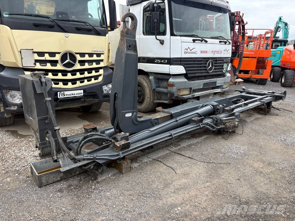 ABROL TIPPER - HIAB HOOKLIFT - 26T Sonstige Krane