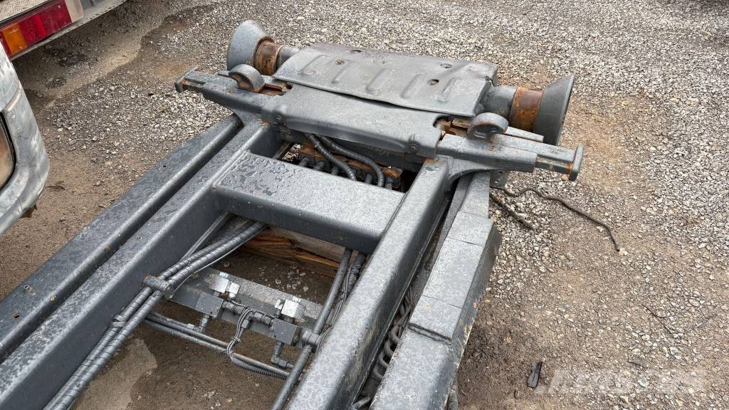 ABROL TIPPER - HIAB HOOKLIFT - 26T Sonstige Krane