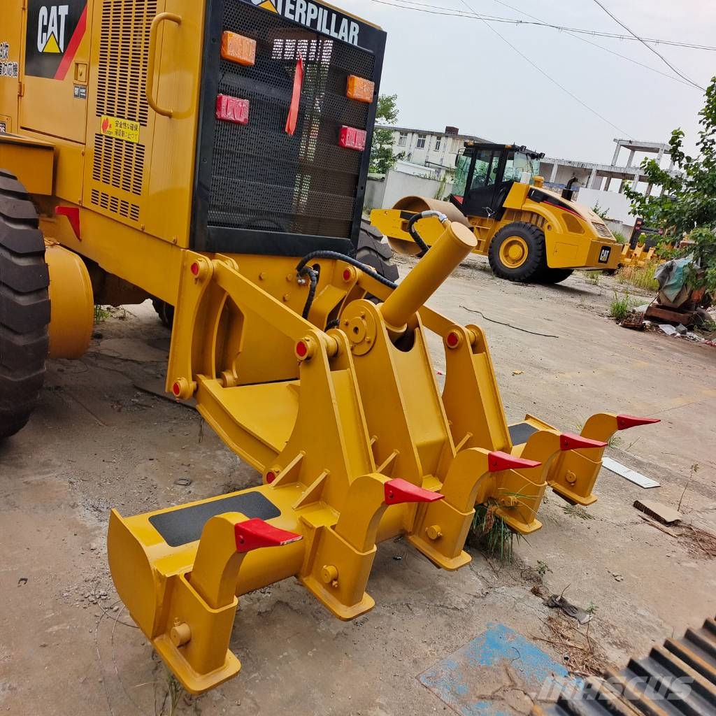 CAT 140 H with Powerful Engine in Stock on Sale Грейдери