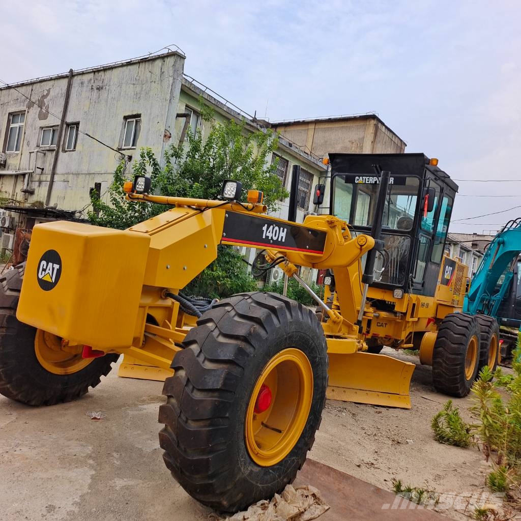 CAT 140 H with Powerful Engine in Stock on Sale Грейдери