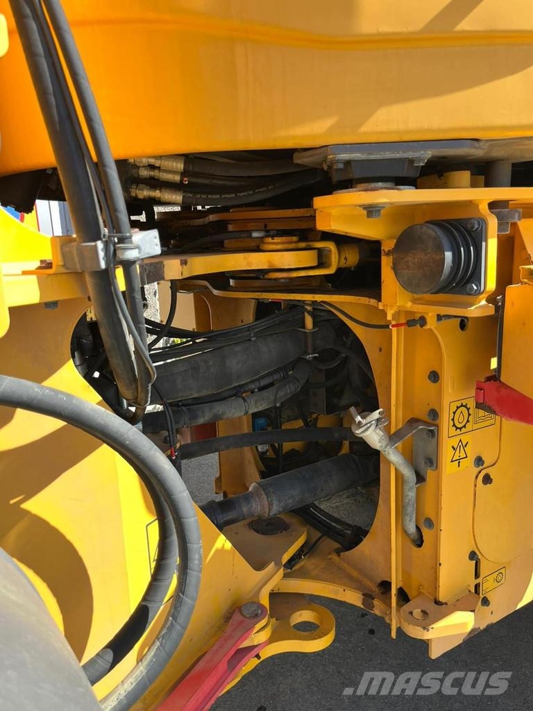Volvo L90H لوادر بعجل