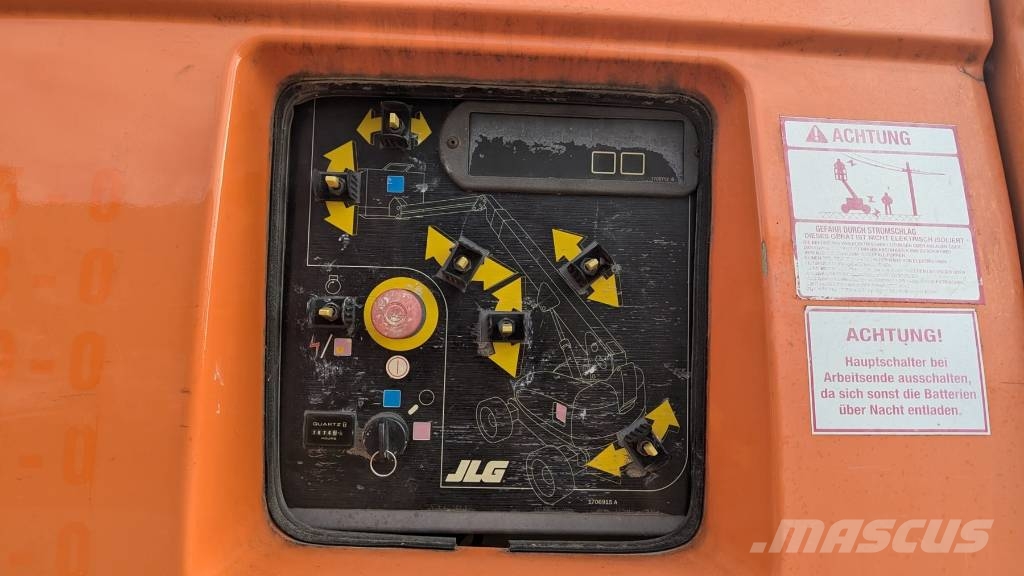 JLG 860 SJ Телескопични повдигачи