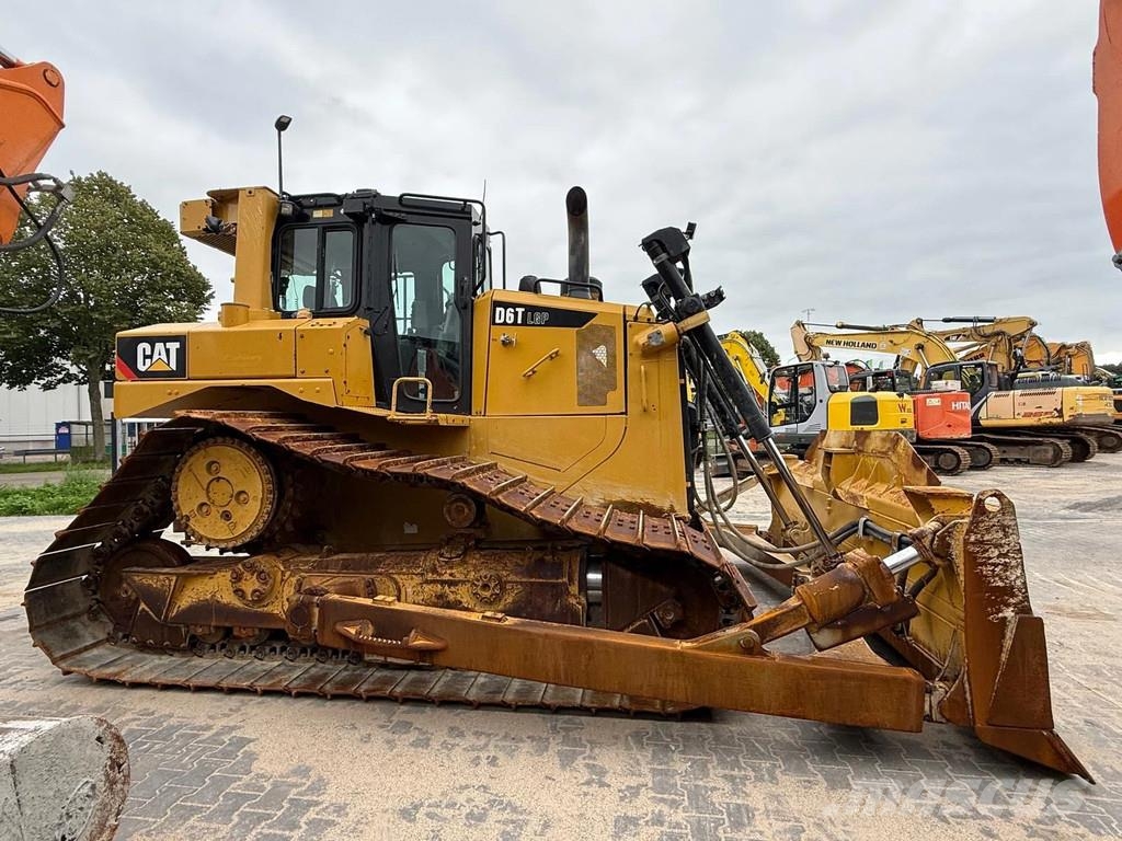 CAT D6T LPG Kāpurķēžu buldozeri