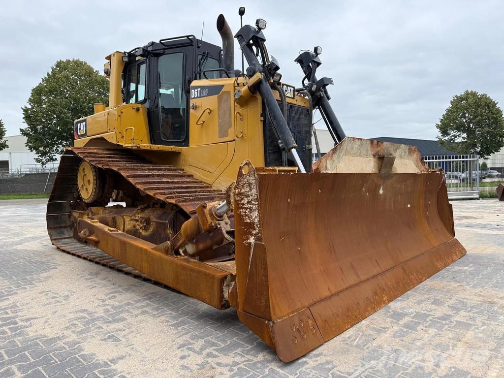 CAT D6T LPG Kāpurķēžu buldozeri
