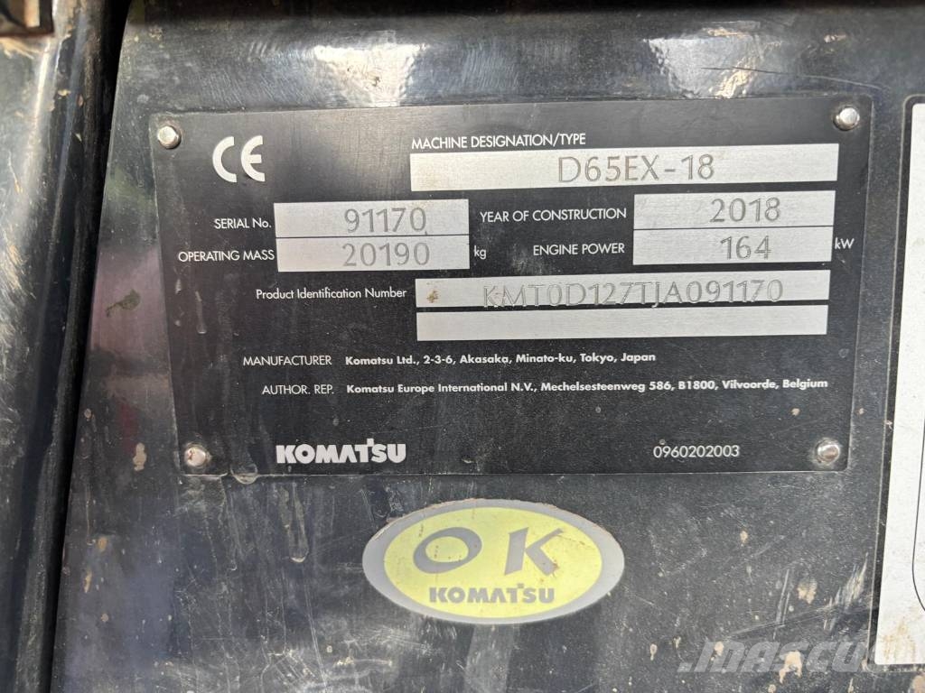 Komatsu D 65 EX-18 (CE - New UC - SU Blade) Гусеничные бульдозеры