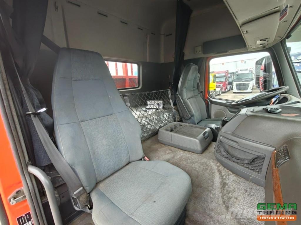 Terberg FM1850-T 8x4/6 Sleeper Cab Euro5 EEV - Crane Posit Грузовики-платформы/боковая разгрузка
