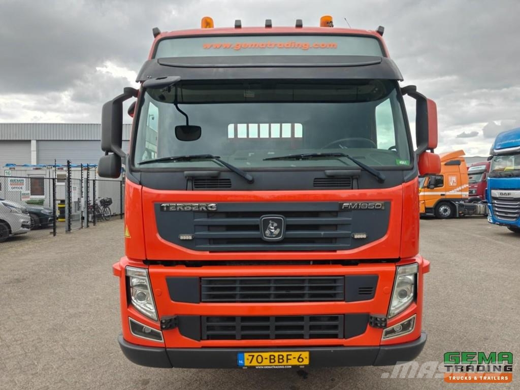 Terberg FM1850-T 8x4/6 Sleeper Cab Euro5 EEV - Crane Posit Madelautod