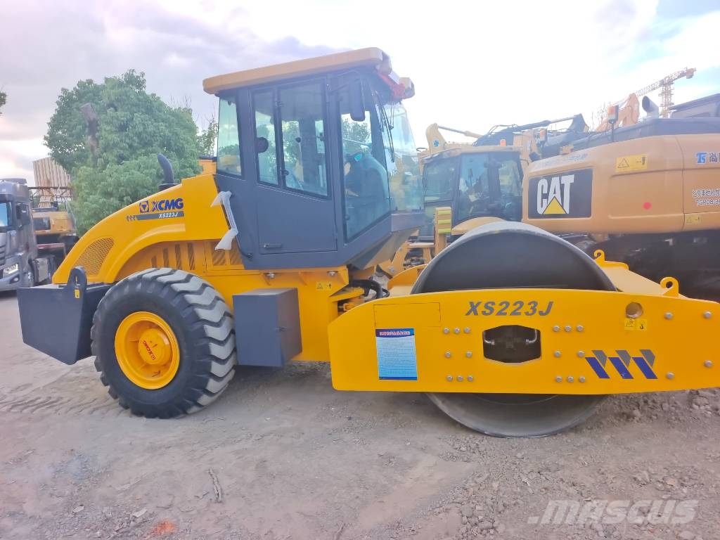 XCMG XS 223 J  Shanghai largest supplier Valsetog