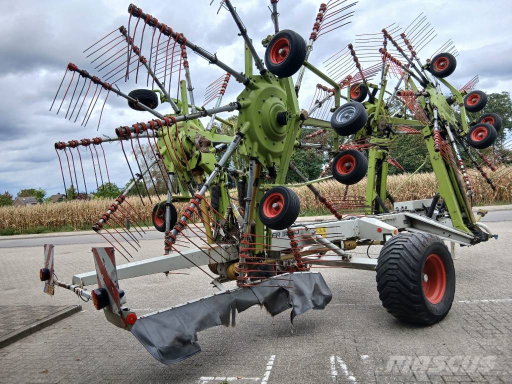 CLAAS Liner 3000 Sakupljači