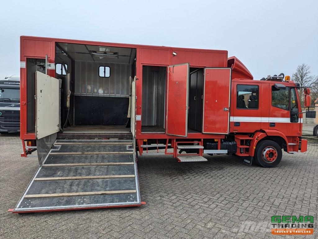 Iveco Tector ML120E24D 4x2 Euro3 Double Cab - Horse Trai Camiones para transporte de animales