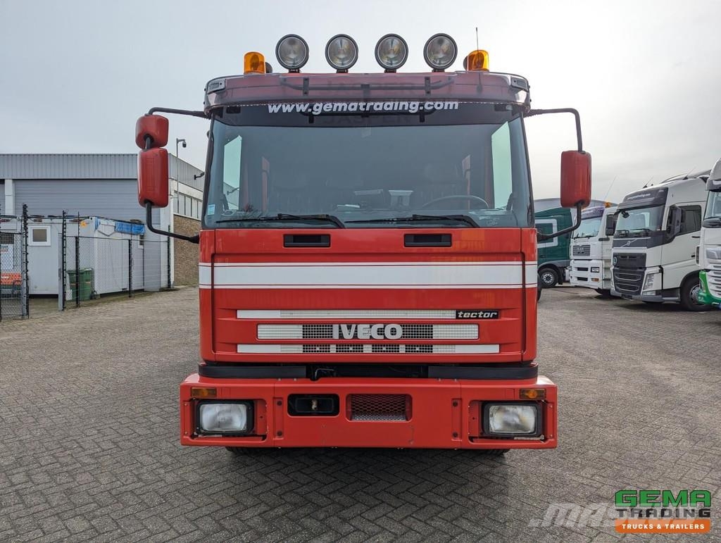 Iveco Tector ML120E24D 4x2 Euro3 Double Cab - Horse Trai Camiones para transporte de animales