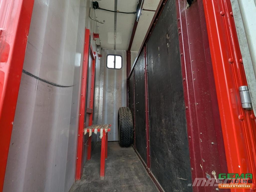 Iveco Tector ML120E24D 4x2 Euro3 Double Cab - Horse Trai Camiones para transporte de animales