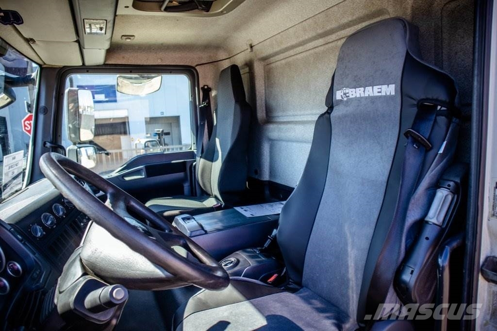 MAN TGM 18.250 BL + CHEREAU+DHOLLANDIA Skříňová nástavba