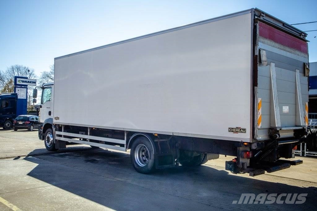 MAN TGM 18.250 BL + CHEREAU+DHOLLANDIA Skříňová nástavba