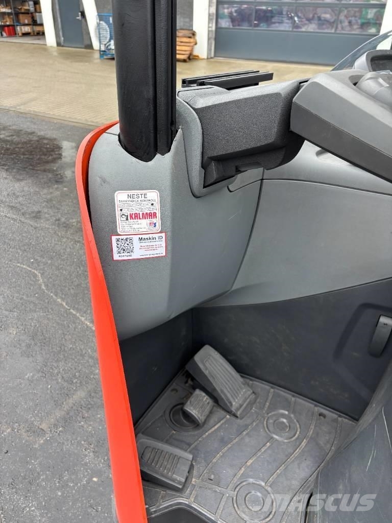 Toyota Toyota RRE140H Sit-on stackers
