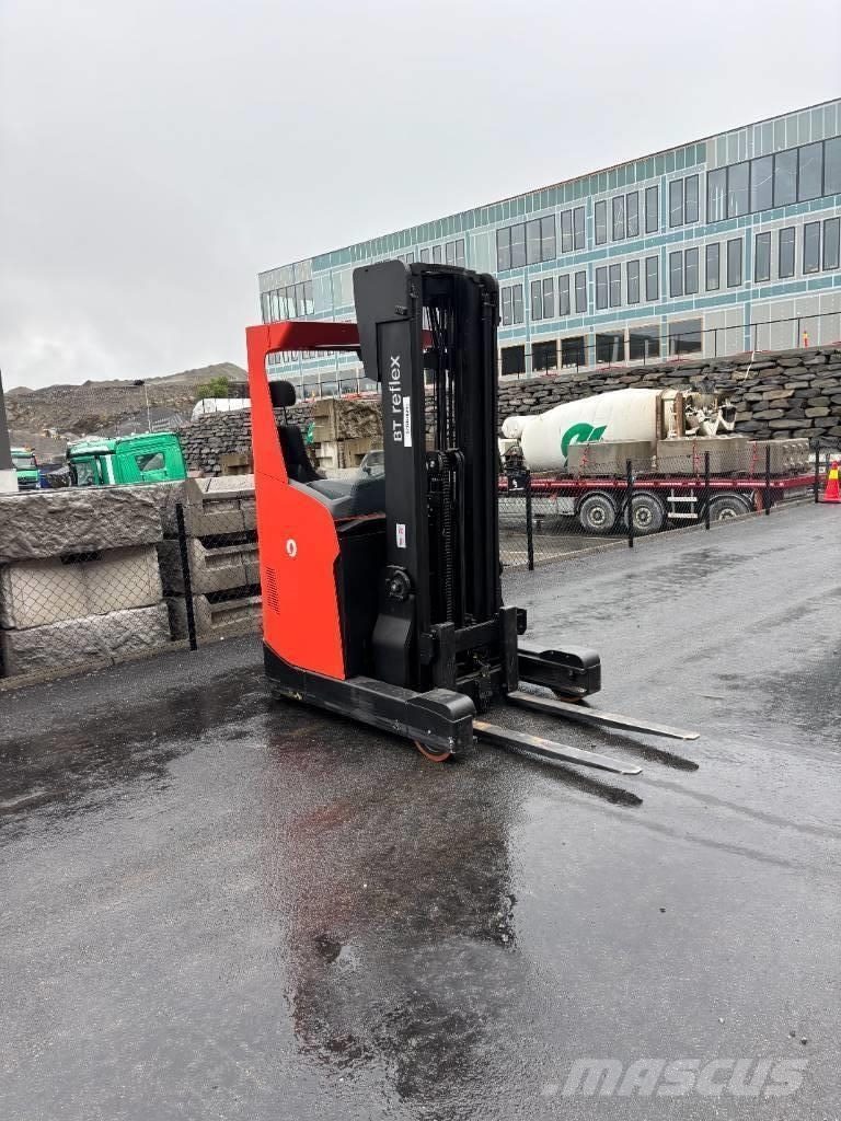 Toyota Toyota RRE140H Sit-on stackers