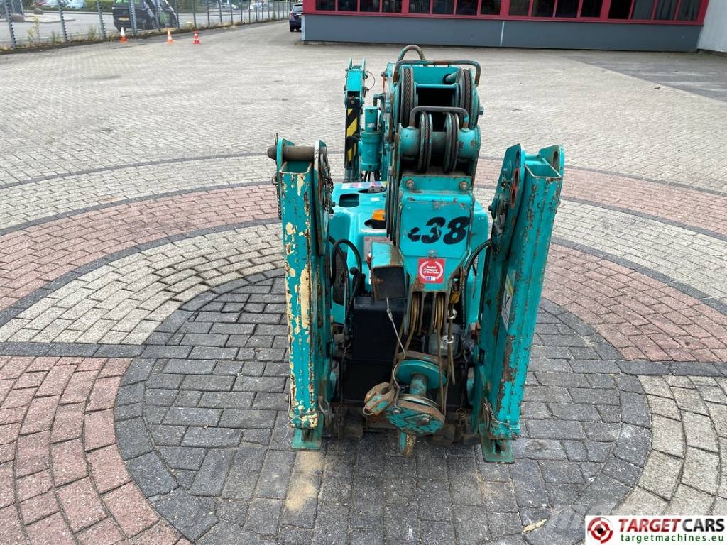 Maeda MC104C R2 Mini Tracked Crane 0.995T 550cm Minikranen