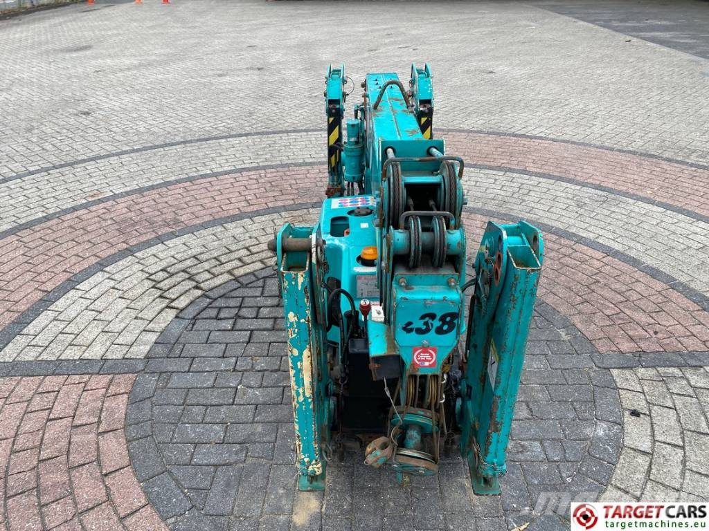 Maeda MC104C R2 Mini Tracked Crane 0.995T 550cm Minikranen