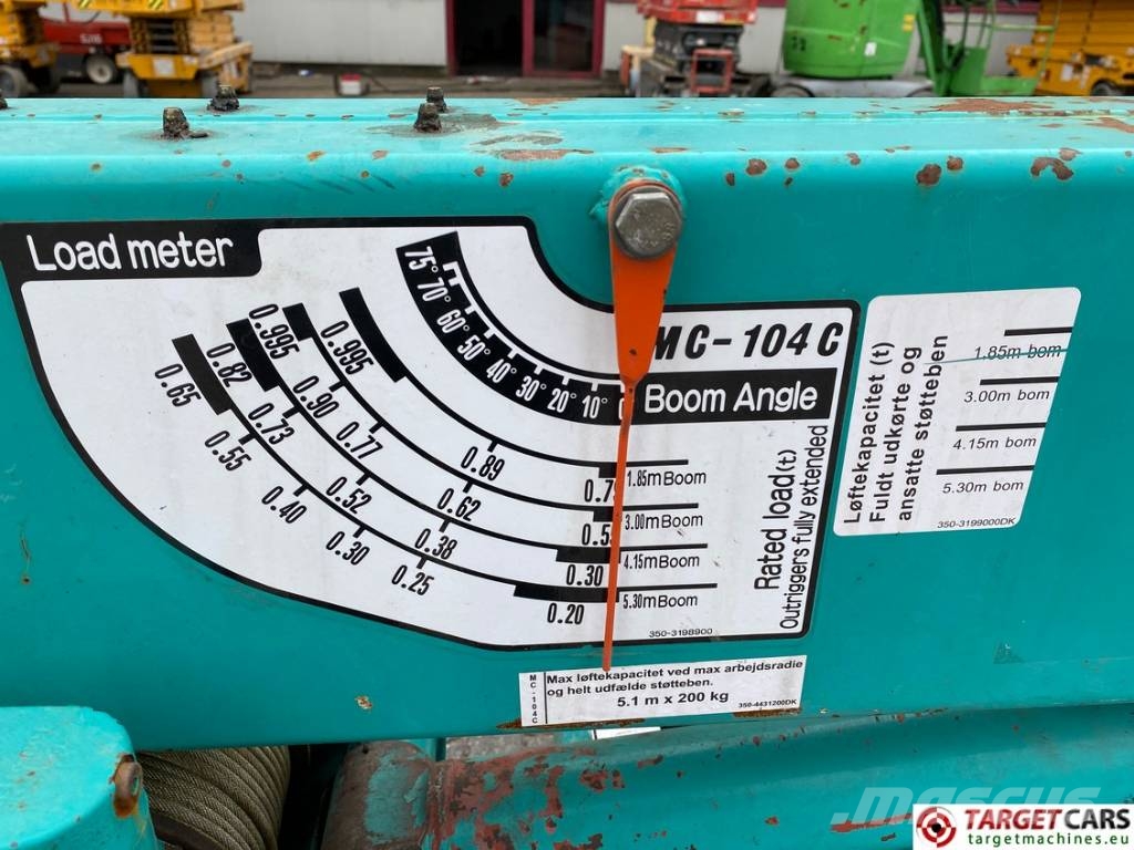 Maeda MC104C R2 Mini Tracked Crane 0.995T 550cm Minikranen