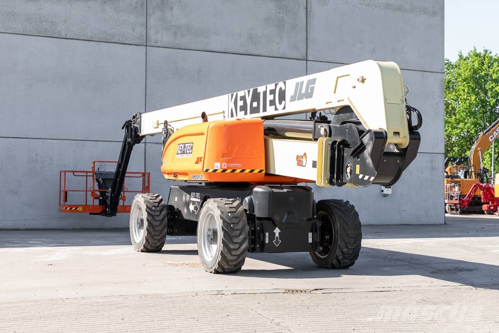 JLG 1250 AJP Plataformas con brazo de elevación telescópico