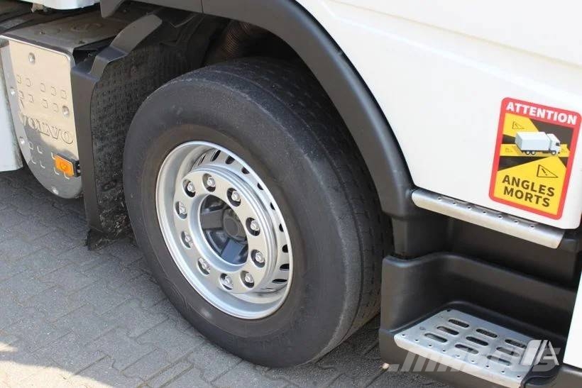 Volvo FM CS 850 - 26T – 046 Isotermos y frigoríficos