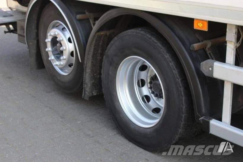 Volvo FM CS 850 - 26T – 046 Isotermos y frigoríficos