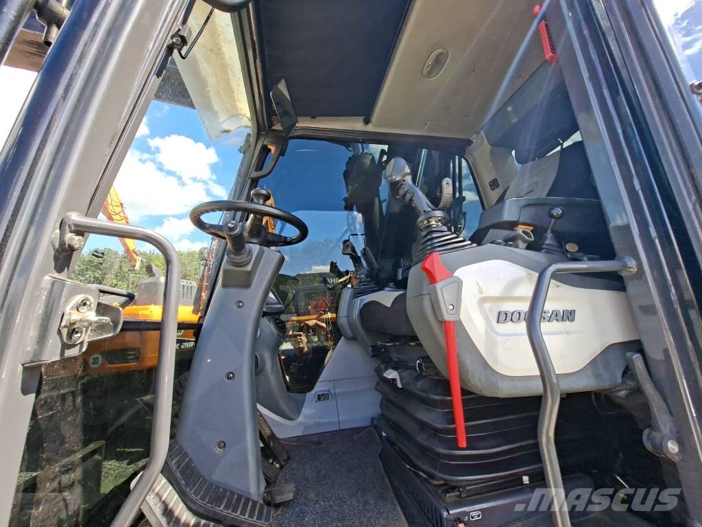 Doosan DX 170 W Ratiniai ekskavatoriai