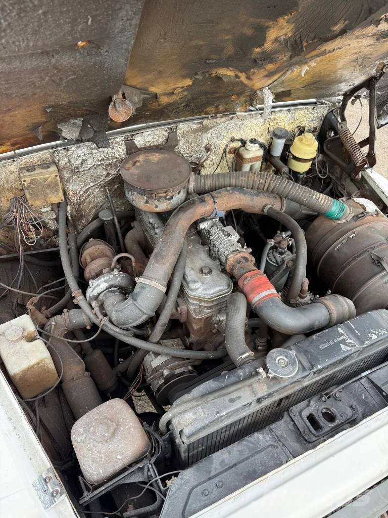 Gaz 3308 Smagās mašīnas ar celtni