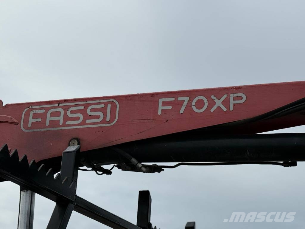 Gaz 3308 Smagās mašīnas ar celtni
