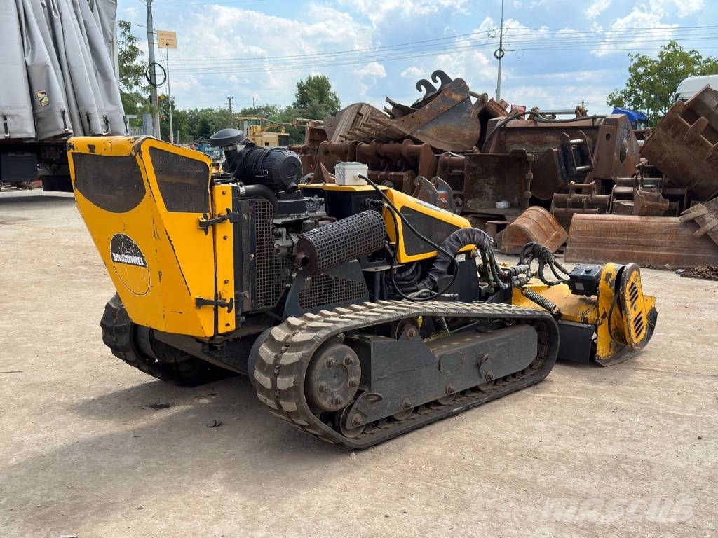 McConnel Robocut MULCHER Sonstige Kommunalmaschinen