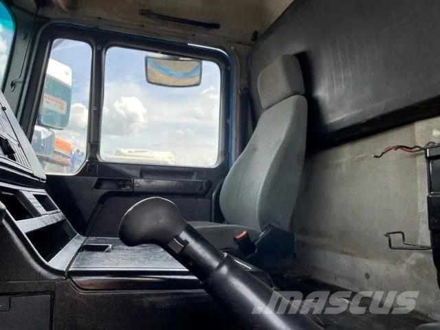 MAN 41.464 F2000 8X4 FULL STEEL KIPPER (EURO 2 / ZF16 Billenő teherautók
