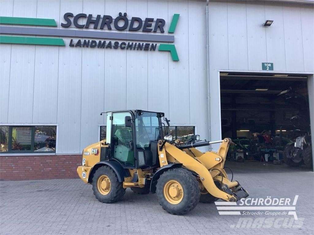 CAT 906 M 휠로우더
