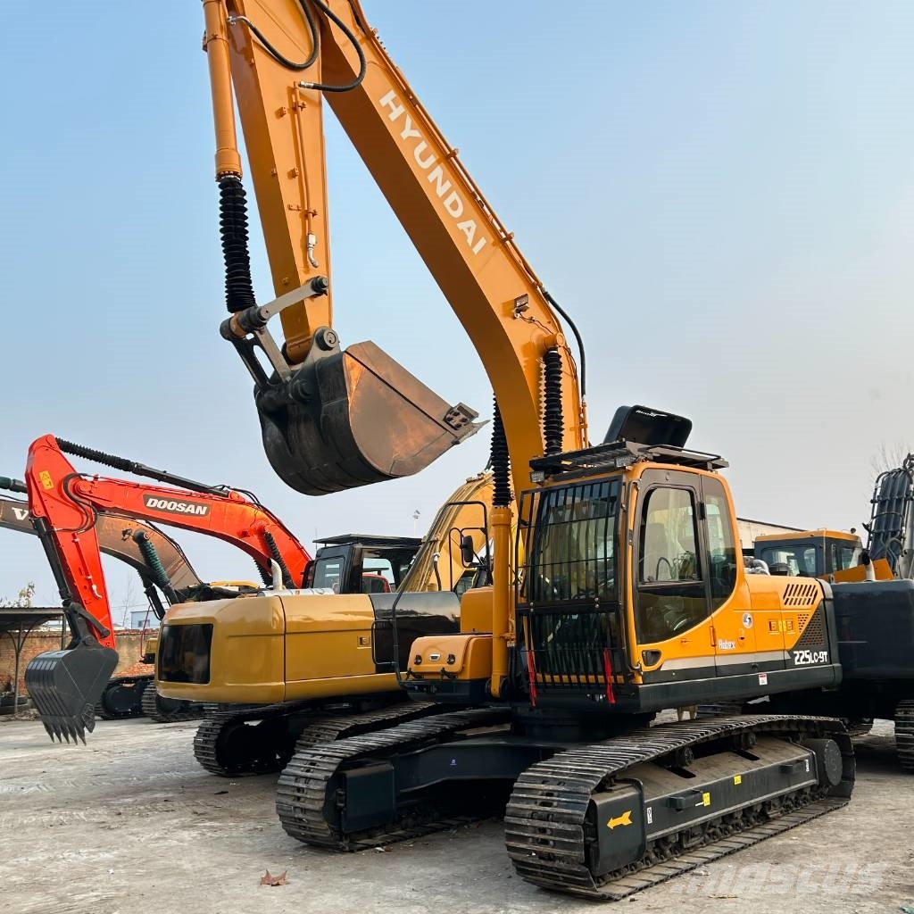 Hyundai 225-9 Escavadoras de rastos