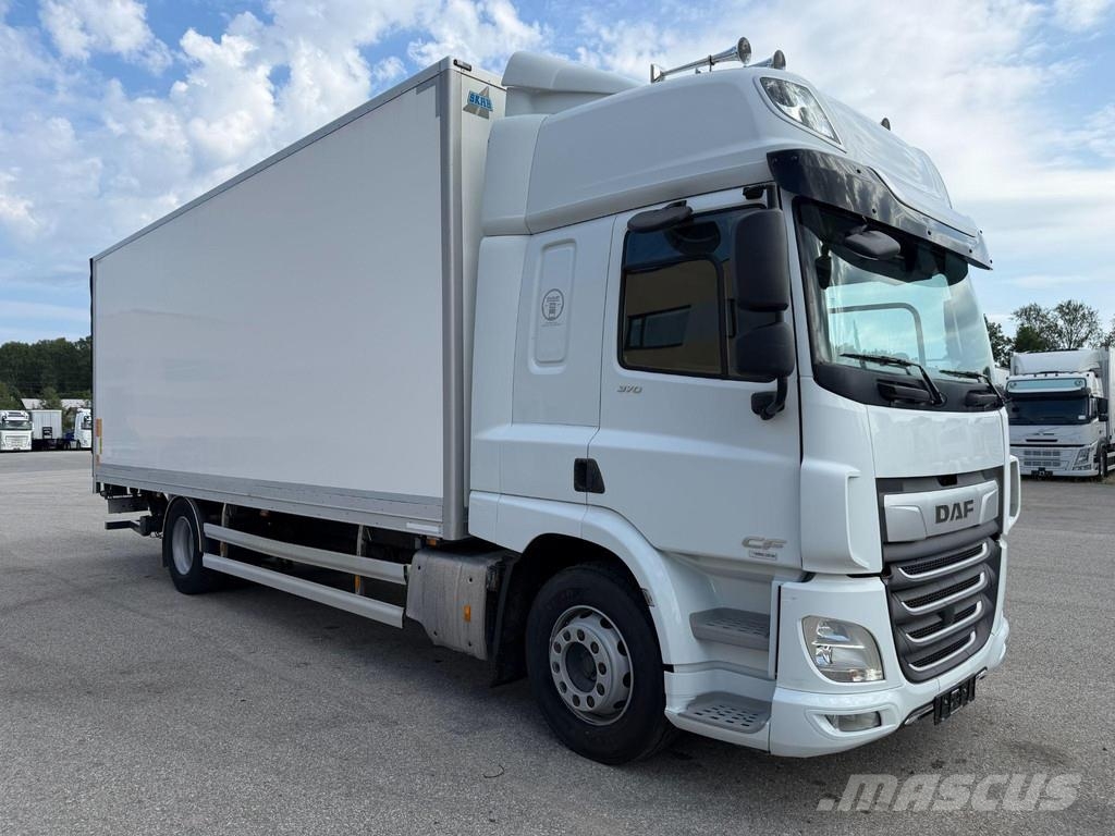 DAF CF370 4X2 EURO6 + SIDE OPENING Furgoonautod