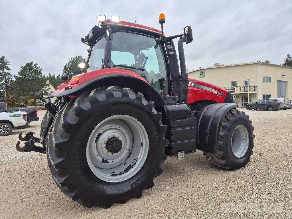 Case IH Magnum 370 CVT Traktorid