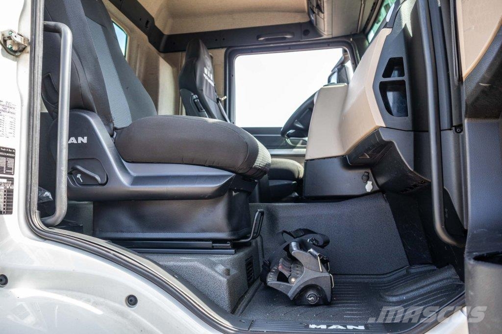 MAN TGS 35.420 BL-8x4-4+HIAB 188 E-2 플랫베드/드롭사이드 트럭