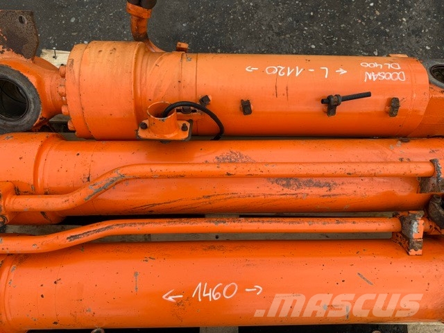 Doosan DL 400 USED HYDRAULIC CYLINDER Hydraulics