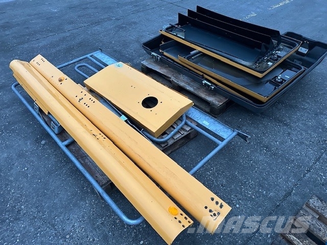 Liebherr LH 35 OKLAPOWANIE /BODY Chassis og suspension